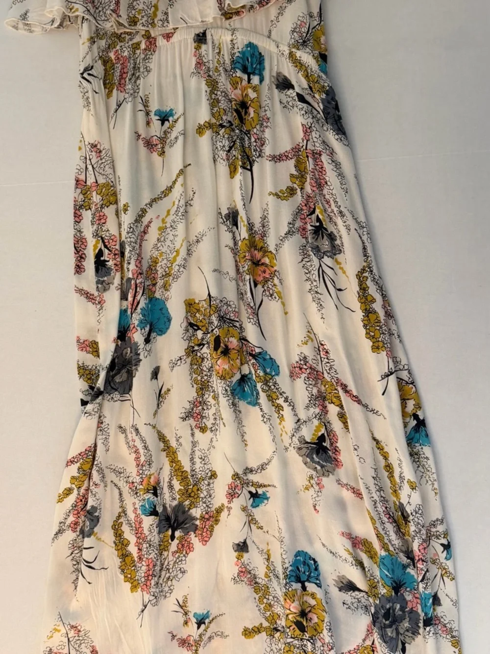 Mimi Chica Floral Pink, Blue, and Yellow Blooms Strappy Flowy Boho Midi Small - Picture 10 of 12